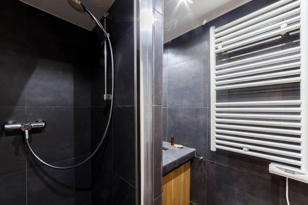 Studio Cosy En Centre Ville Aux Cordeliers Ail ليون المظهر الخارجي الصورة